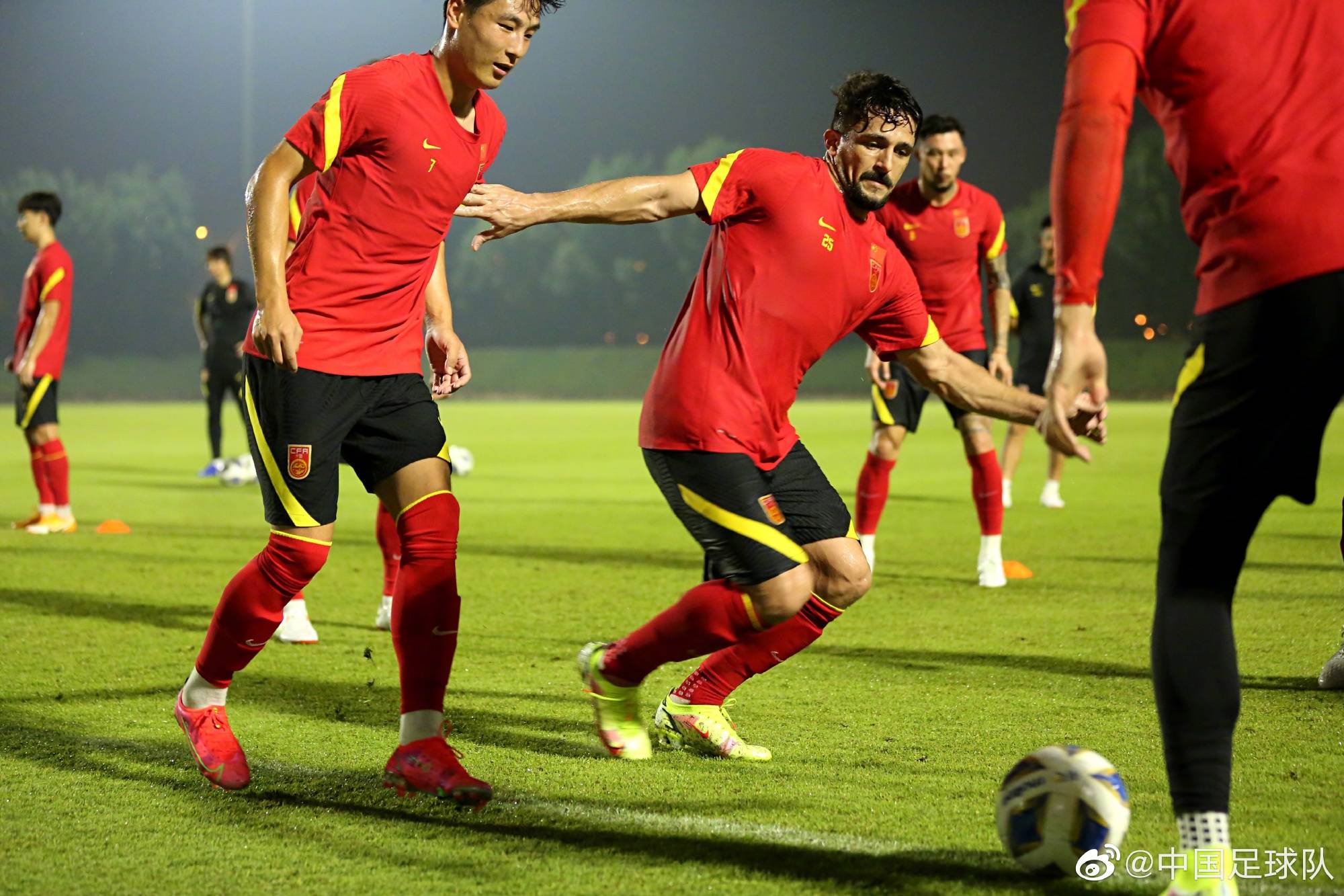 爱游戏-关于澳大利亚队不断突破！，Ming连续十二场比赛得分超过夺冠再创辉煌时刻的信息